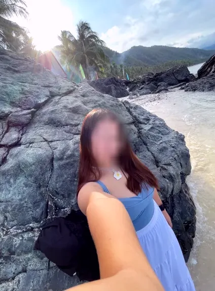Andrea, 24