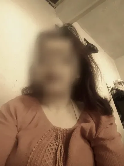 Cara, 39