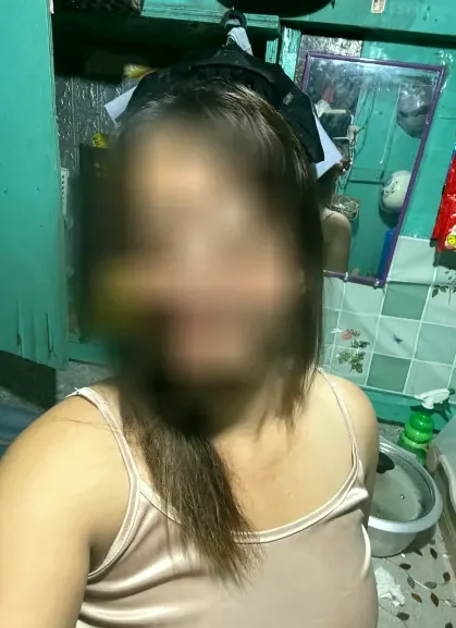 Carina, 32
