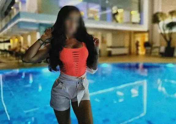 Celina, 40