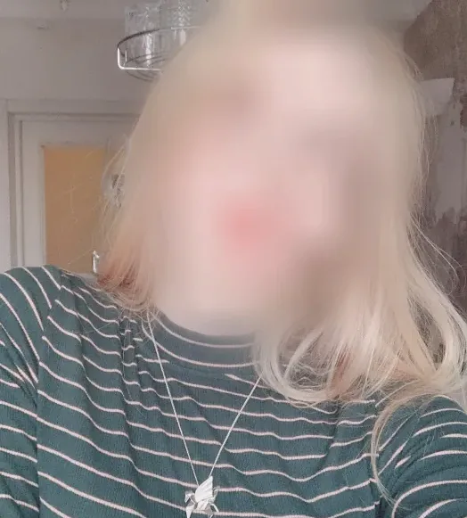 Dilara, 19