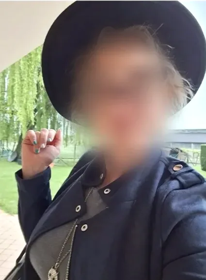 Emilia, 33