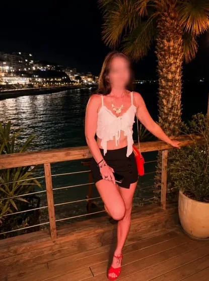 Emily, 34