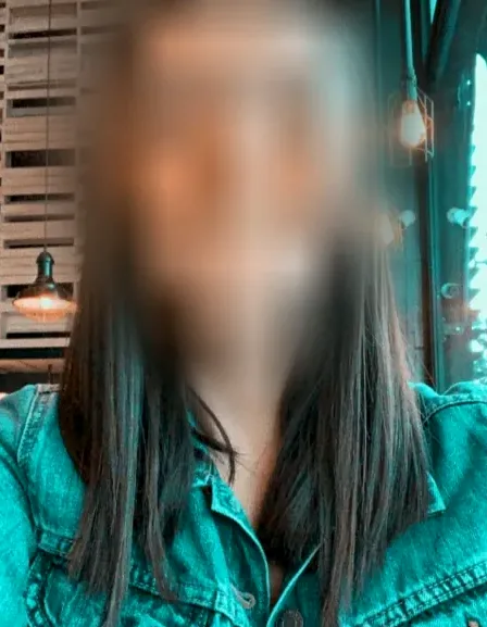 Esra, 24