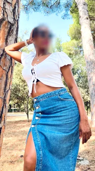 Fabienne, 37
