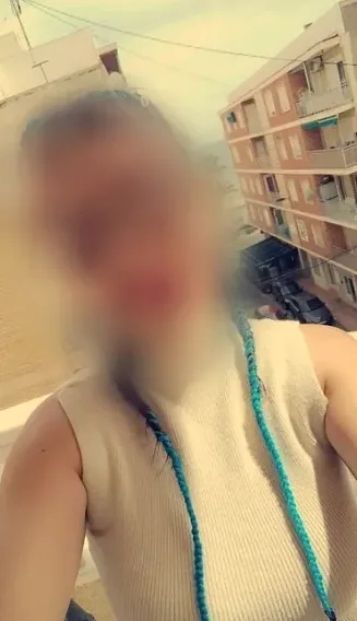 Hanna, 32