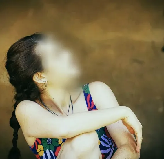 Helena, 19