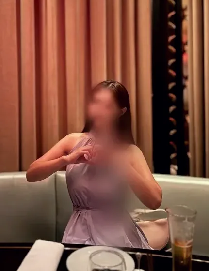 Isabell, 30
