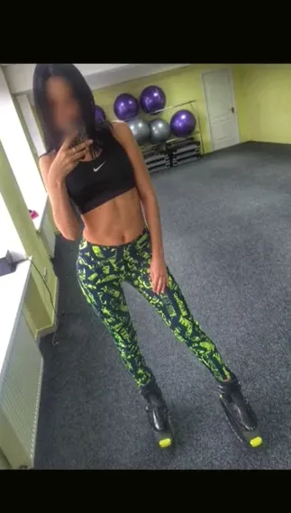 Lena, 32