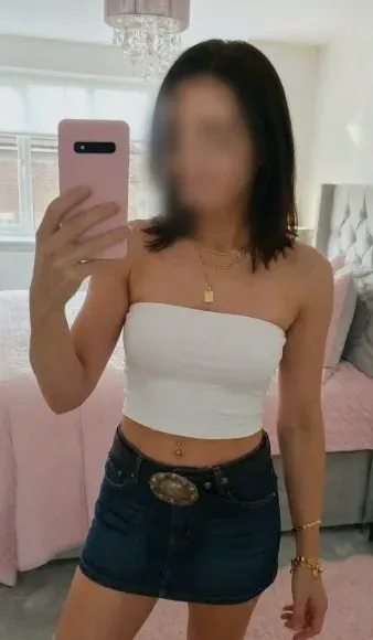 Lisa, 24