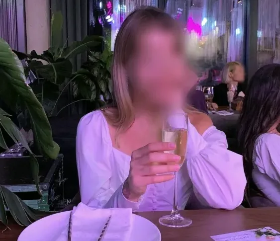 Melanie, 31