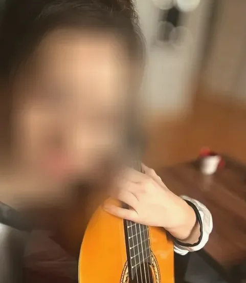 Melanie, 35