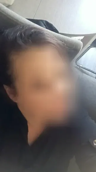 Nicole, 39