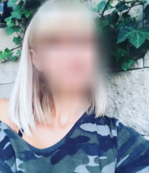 Simone, 39