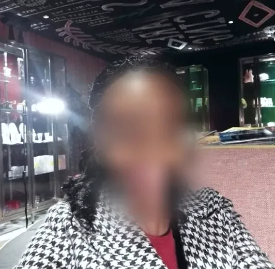 Simone, 39
