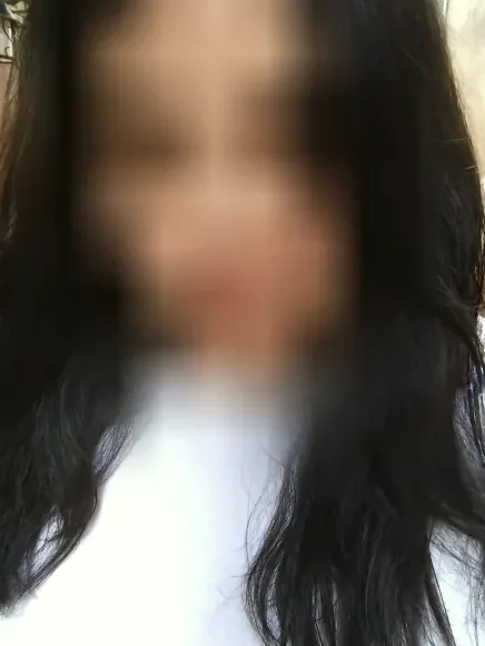 Vivien, 34