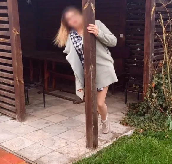 Yasmin, 26