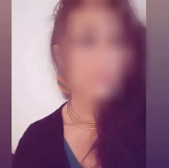 Yvonne, 37