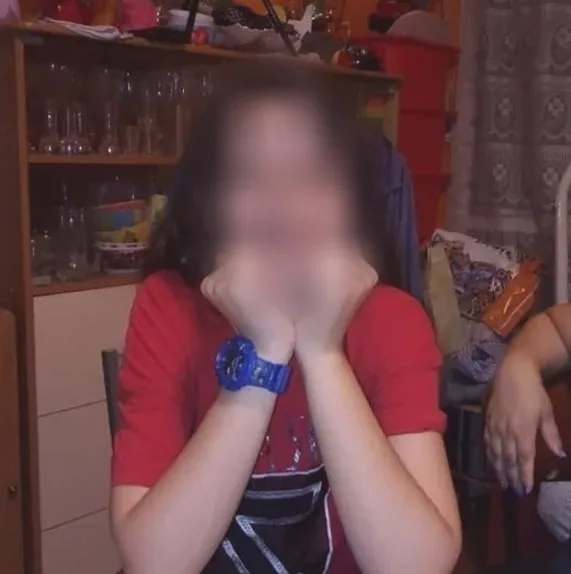 Yvonne, 25