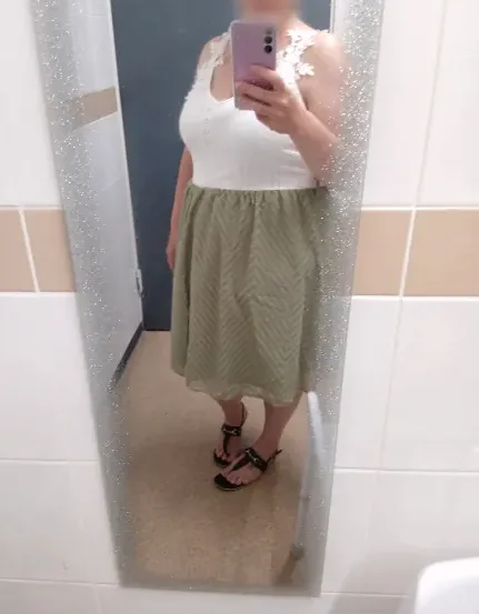 Yvonne, 38