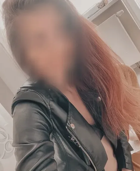 Yvonne, 24